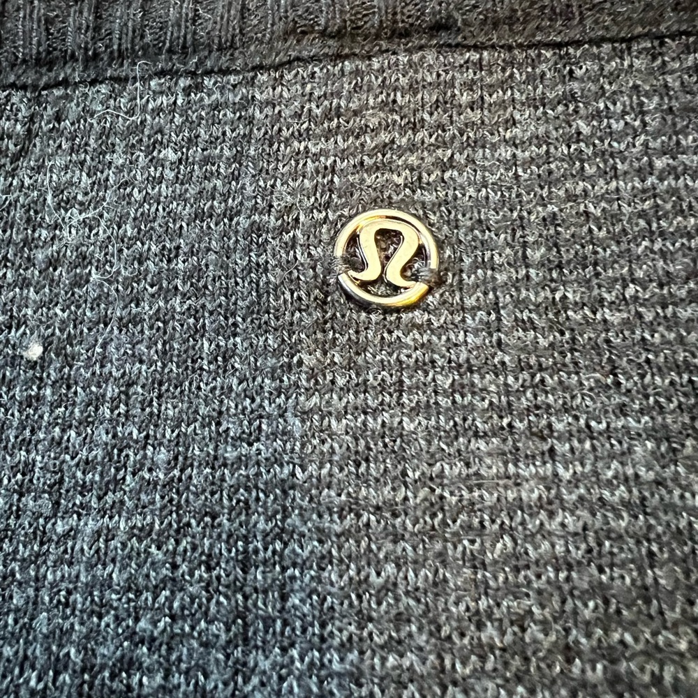 Lululemon Top! - Picture 4 of 8